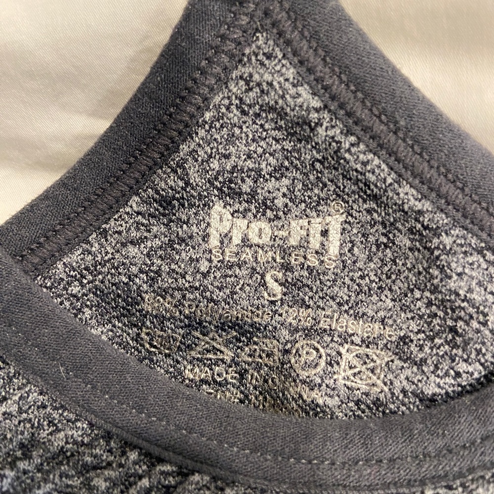 Sports bra - Picture 2 of 2